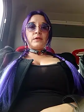 sophie banger online show from 10.31.25