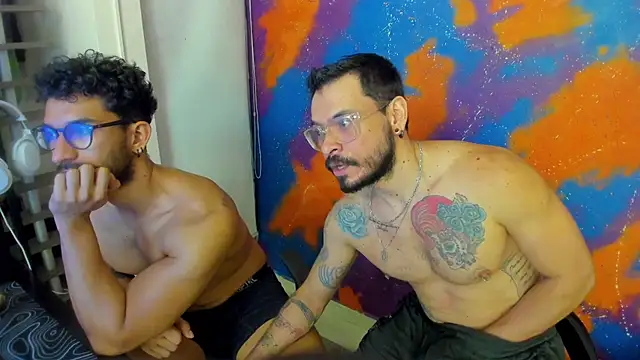 Snapshot of leondevereda chatting on 09.28.25 leondevereda online show from 09.28.25