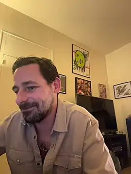 Snapshot of defbond420 chatting on 11.12.25 defbond420 online show from 11.12.25