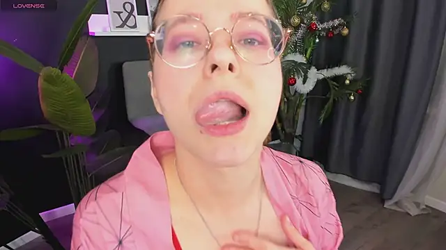 CassieCool online show from 01.01.25