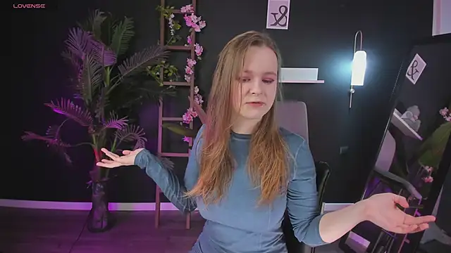 CassieCool online show from 03.11.25