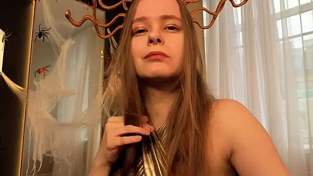 CassieCool online show from 10.31.25