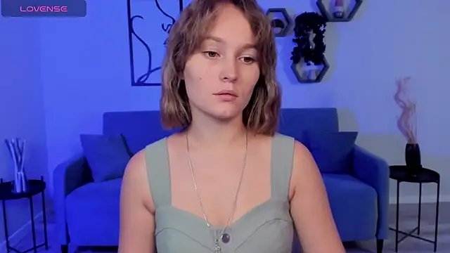 Snapshot of BritnieCute chatting on 10.30.25 BritnieCute online show from 10.30.25