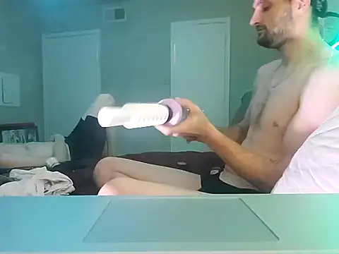 Snapshot of big8dall chatting on 10.21.25 big8dall online show from 10.21.25