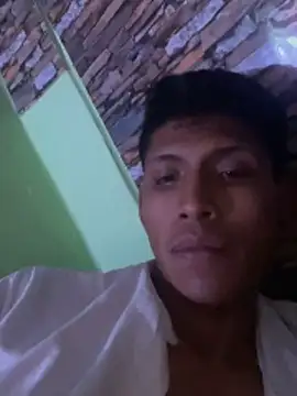 Snapshot of skaaaass chatting on 11.13.25 skaaaass online show from 11.13.25