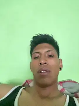 Snapshot of skaaaass chatting on 11.13.25 skaaaass online show from 11.13.25