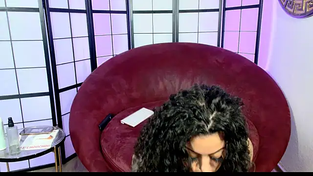 Snapshot of LeylaDelAmor chatting on 11.03.25 LeylaDelAmor online show from 11.03.25