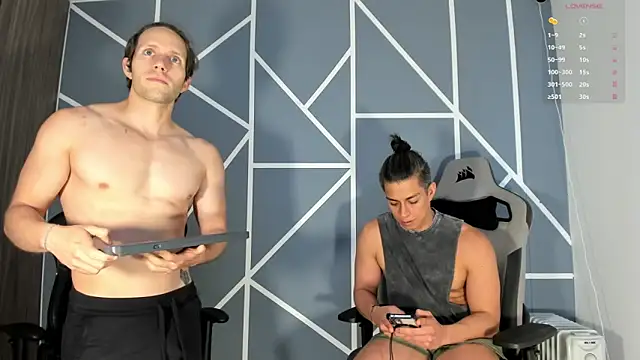 Snapshot of ianandjosephx chatting on 12.04.24 ianandjosephx online show from 12.04.24