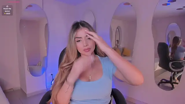 Snapshot of ChloePreston_ chatting on 03.05.25 ChloePreston online show from 03.05.25