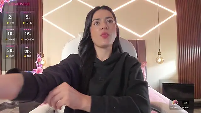 BellaClaiir online show from 04.16.26