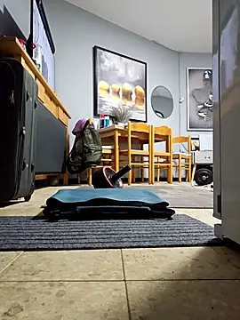 Snapshot of dickinyouto chatting on 09.10.25 dickinyouto online show from 09.10.25