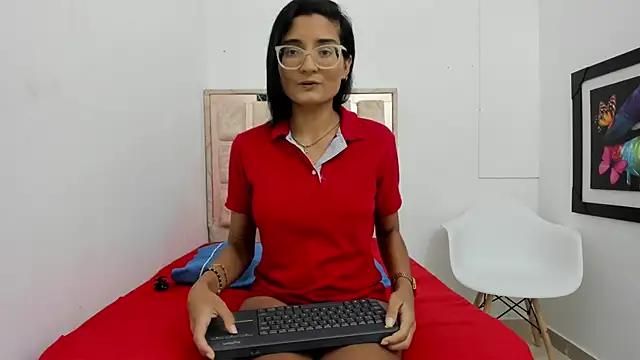 valentina lov online show from 12.27.24