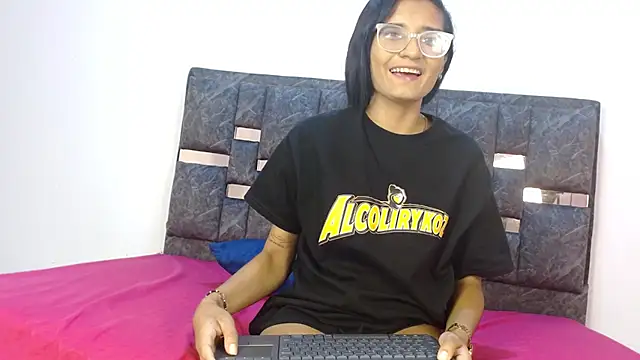 valentina lov online show from 09.17.25