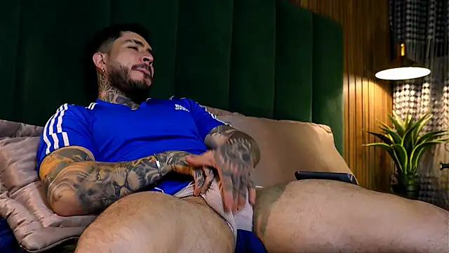 LeoSalvatore  online show from 03.12.25