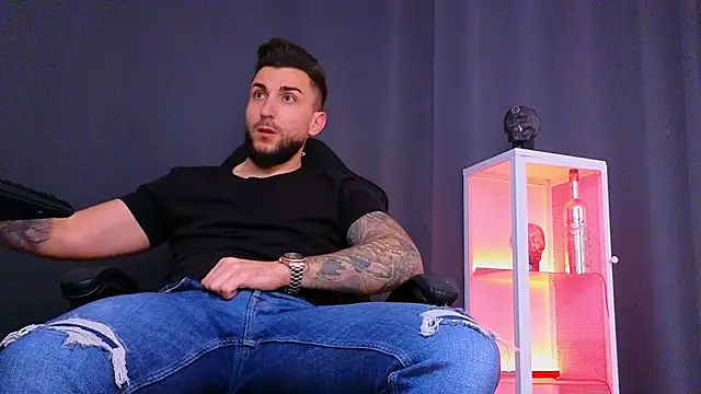MightyAaron66 online show from 02.04.25