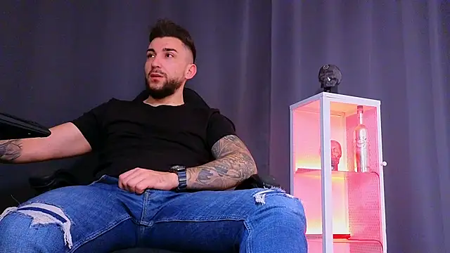 MightyAaron66 online show from 02.11.25