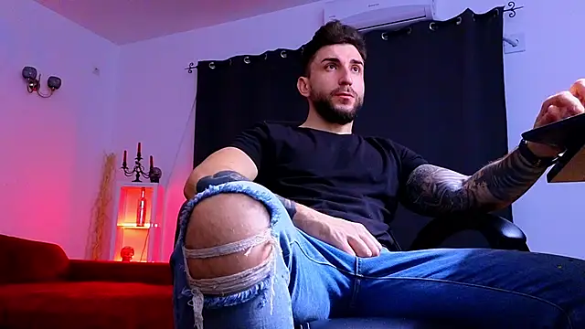 MightyAaron66 online show from 11.18.25