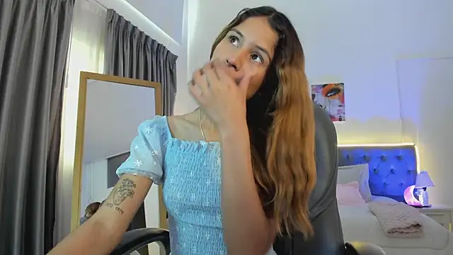 Snapshot of Tamy_edwards chatting on 09.14.25 Tamy edwards online show from 09.14.25