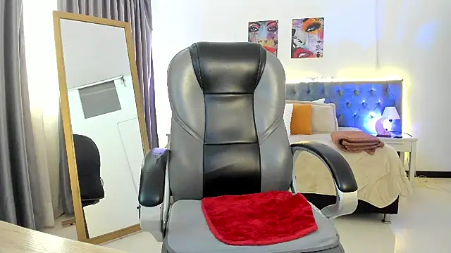 Snapshot of Tamy_edwards chatting on 09.24.25 Tamy edwards online show from 09.24.25