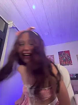 Snapshot of missdaphnee_ chatting on 03.16.25 missdaphnee online show from 03.16.25
