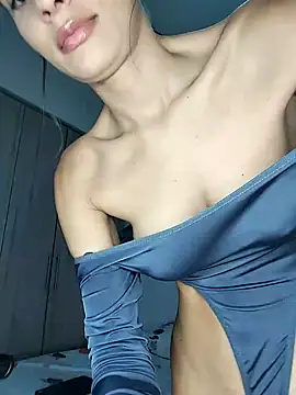 cuteluci  online show from 12.10.24