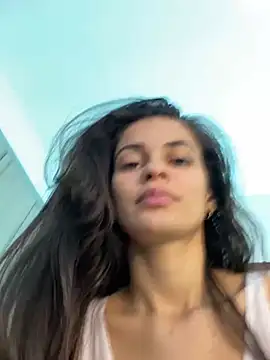 cuteluci  online show from 12.20.24