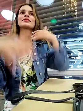 cuteluci  online show from 12.28.24