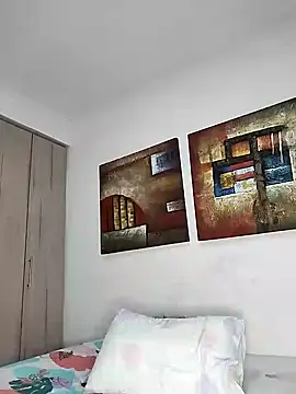 cuteluci  online show from 01.01.25
