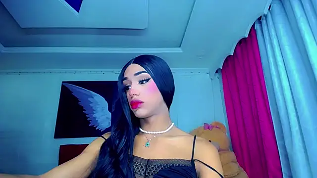 NahomiCamper online show from 12.22.24