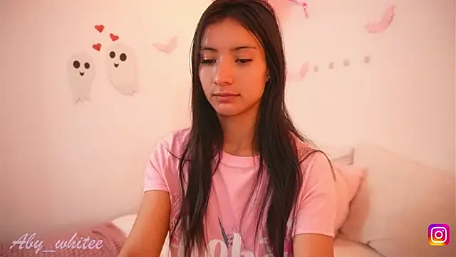 Snapshot of AbyWhitee chatting on 10.27.25 AbyWhitee online show from 10.27.25