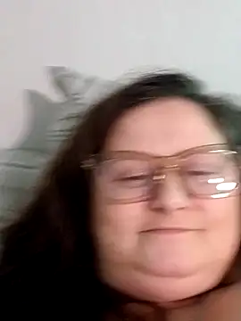 Snapshot of staceysmomfow chatting on 01.20.25 staceysmomfow online show from 01.20.25