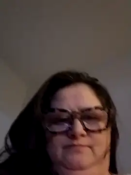 Snapshot of staceysmomfow chatting on 01.21.25 staceysmomfow online show from 01.21.25
