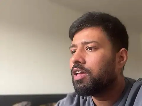 Snapshot of milkmanass chatting on 11.05.25 milkmanass online show from 11.05.25