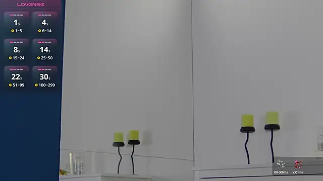 Snapshot of CelineMeyerr chatting on 10.07.25 CelineMeyerr online show from 10.07.25