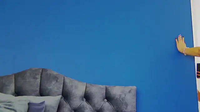 Snapshot of CelineMeyerr chatting on 10.31.25 CelineMeyerr online show from 10.31.25