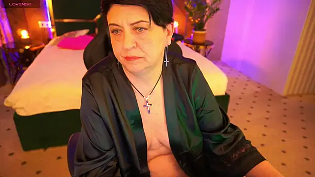 MilaSkyy online show from 03.10.25