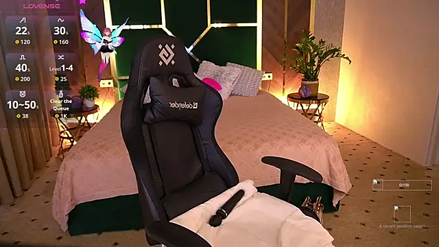 MilaSkyy online show from 09.10.25