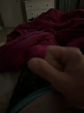 Snapshot of rundum40 chatting on 12.13.24 rundum40 online show from 12.13.24