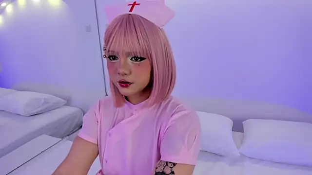 NanaOsaky online show from 12.07.24