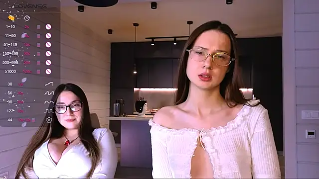 dorafisher01 online show from 11.16.25