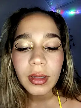 LaurenWelly  online show from 01.17.25