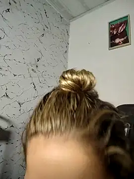 LaurenWelly  online show from 11.14.25