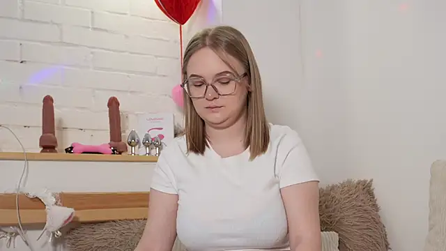 MonicaAsis online show from 12.12.24