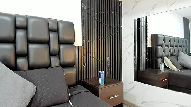 AuroraBon online show from 10.02.25