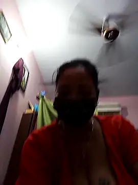 Snapshot of Tamil_sreelekha chatting on 09.28.25 Tamil sreelekha online show from 09.28.25