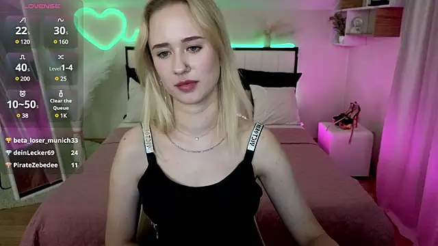 SashaBrooks online show from 02.05.25