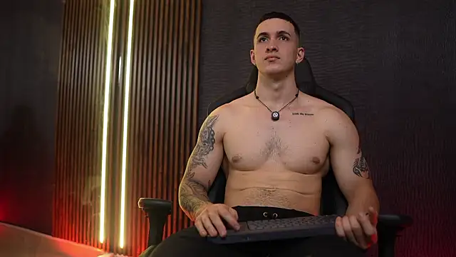 Snapshot of JacksonOlsenn chatting on 02.28.26 JacksonOlsenn online show from 02.28.26