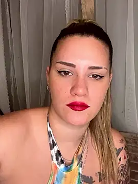 Snapshot of susanahart chatting on 12.07.24 susanahart online show from 12.07.24