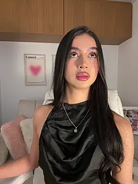 Snapshot of maddy_bronw_ chatting on 05.16.26 maddy bronw online show from 05.16.26