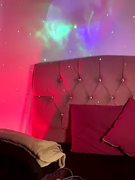 NINA 18 YEARS online show from 10.07.25